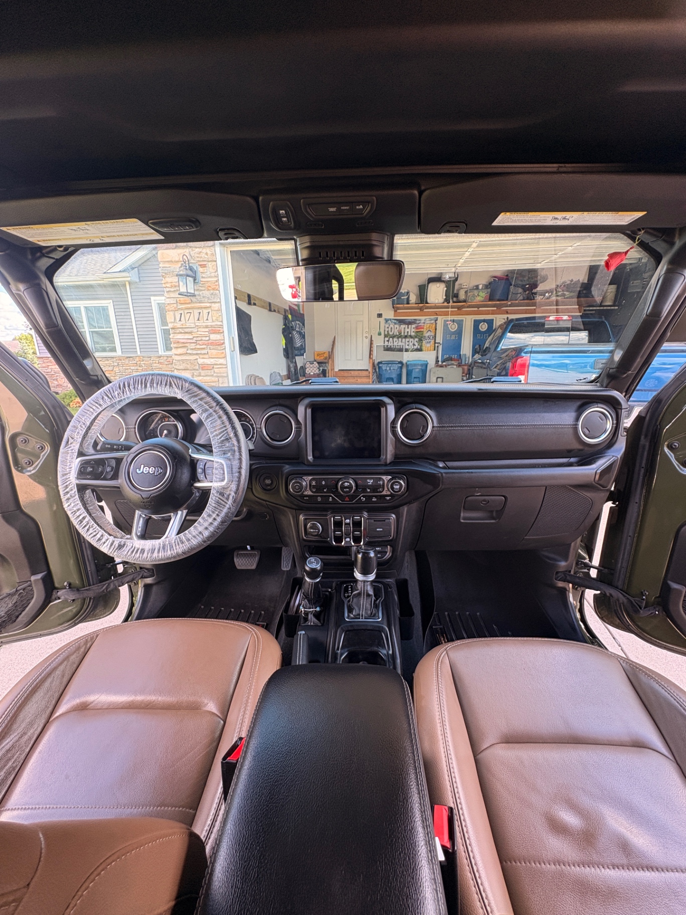 Detailed Jeep Wrangler cockpit with clean interior